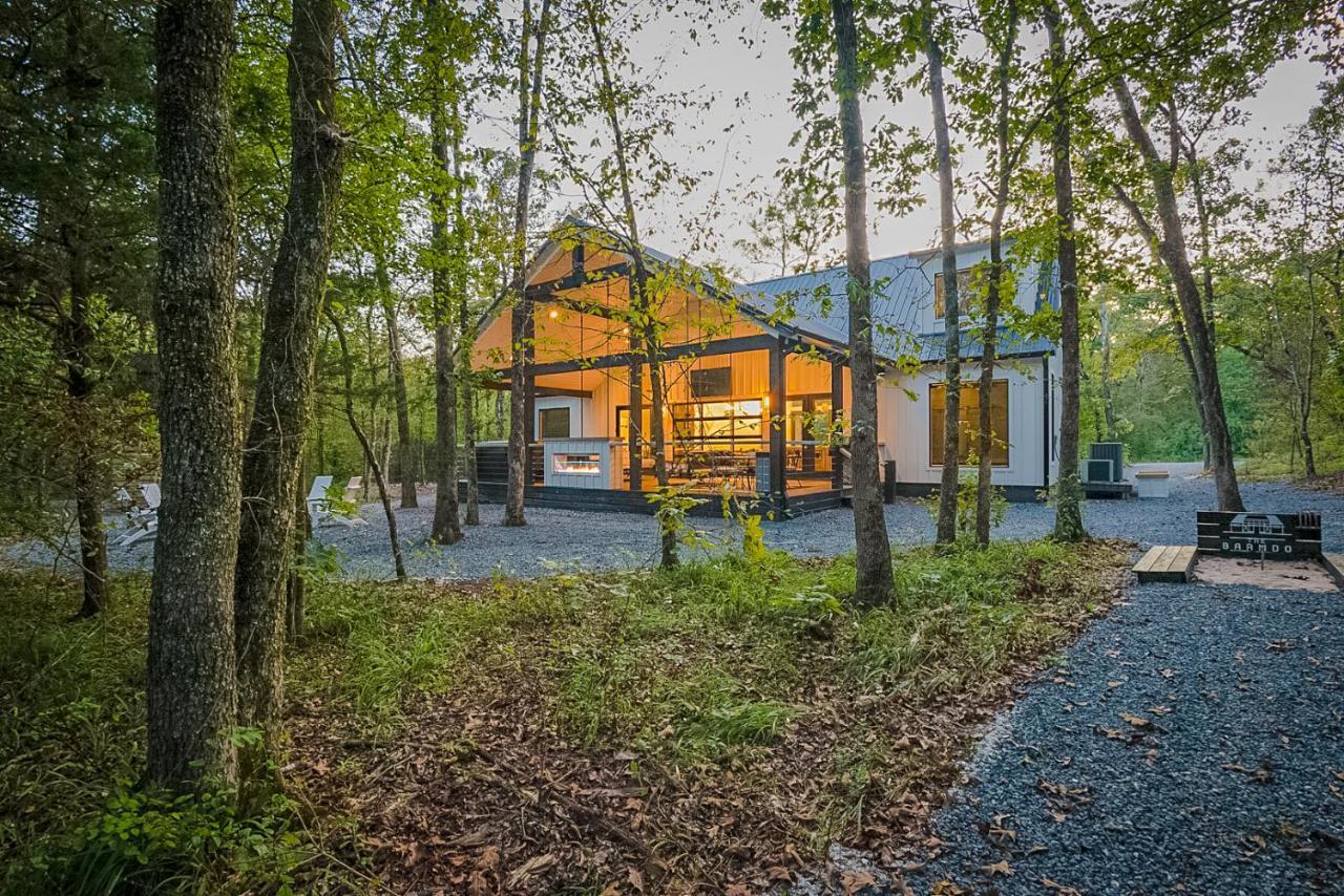 "The Barndo" 4Br Luxury Cabin, Hot Tub, Fire Pit, Bunks, Arcades, Playhouse! 布罗肯鲍 外观 照片
